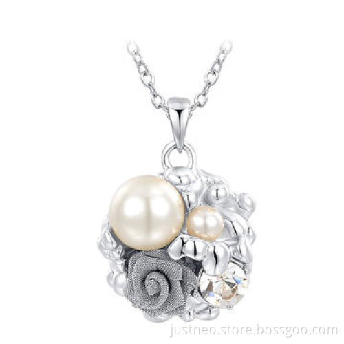 Fashion pendant necklace for women, gold plated alloy chain and pendant with CZ and faux pearl